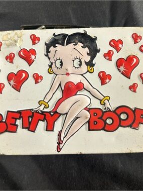 Vintage Betty Boop Metal Lunchbox and Betty Boop Compact Mirror Set Metal